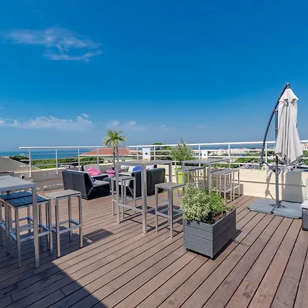 Cit'hotel Imperial ホテル セット